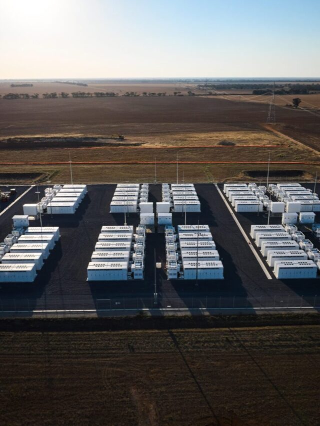 A new $100 million @Tesla Megapack battery energy storage system is now online in Victoria, Australia.